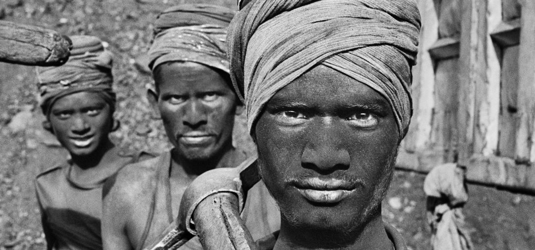 Com olhar poético e atual, “Trabalhadores”, de Sebastião Salgado, chega à Casa Firjan